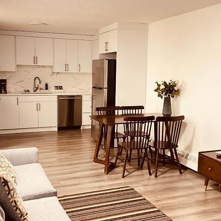 #202 Cozy Mountain View 2 Bedrooms In Dt Кенмор Екстер'єр фото